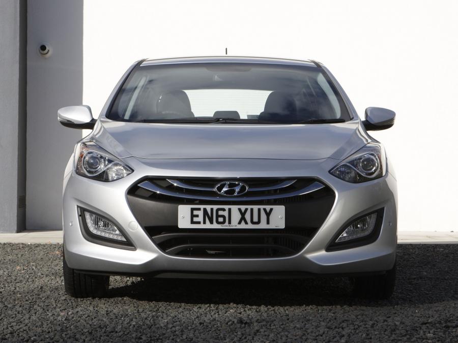  Hyundai i30 5-Door 2012 года  (UK) (фото 27 из 30)